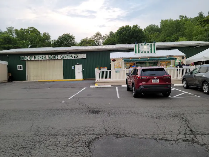The Creamery at Michael Mootz Candies (Seasonal) Picture 6
