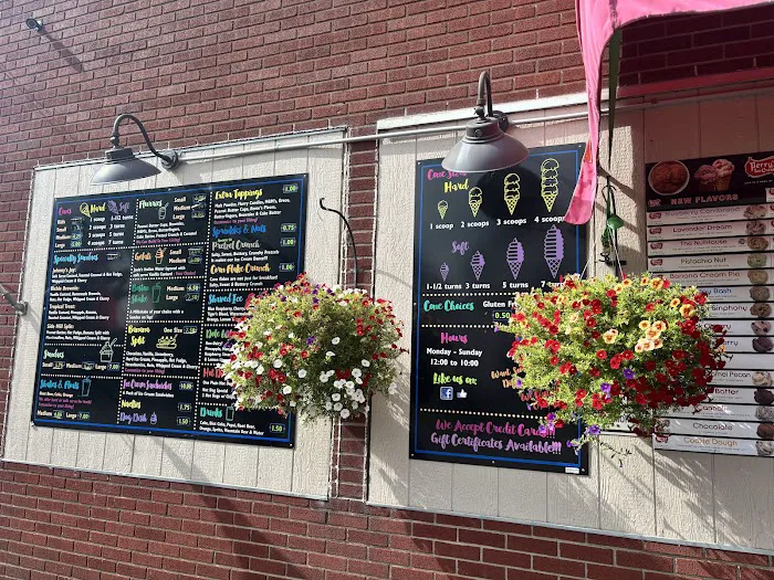 Johnny D's Ice Cream Picture 2