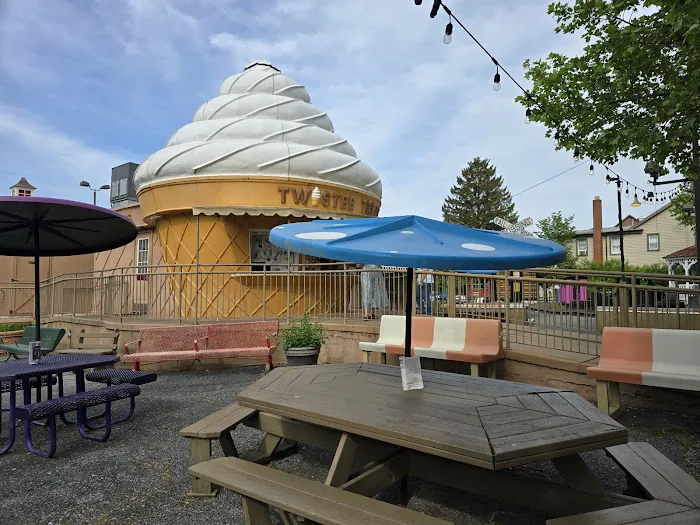 Wertz Ice Cream Cone Picture 5