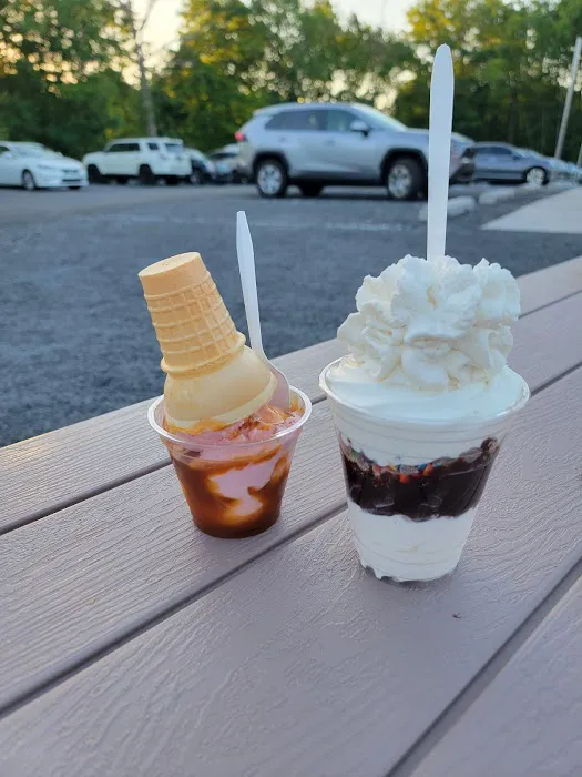 Malacari’s Ice Cream Picture 2