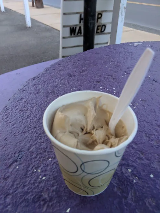 Ed's Soft Ice Cream Picture 2