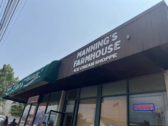 Manning's Farmhouse Ice Cream Shoppe Picture 2