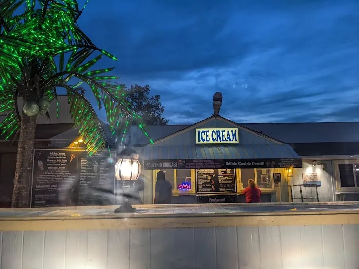 Malacari's Ice Cream Picture 4
