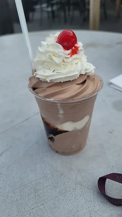 Malacari's Ice Cream Picture 5