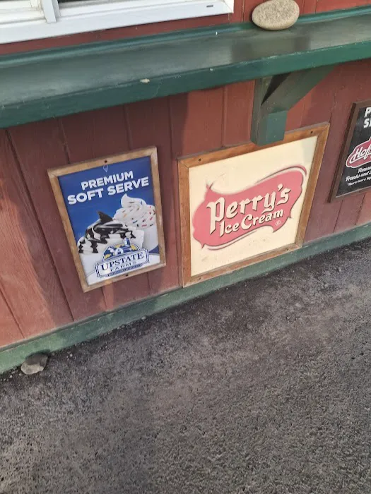 Trimmers Ice Cream & Coffee Shed Picture 7