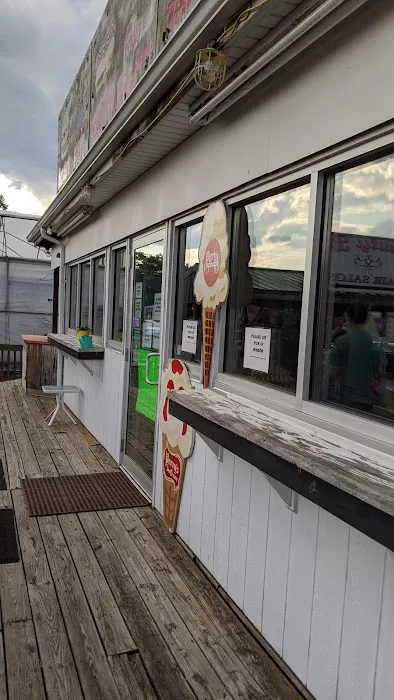 Turk’s Ice Cream & Grill Picture 5