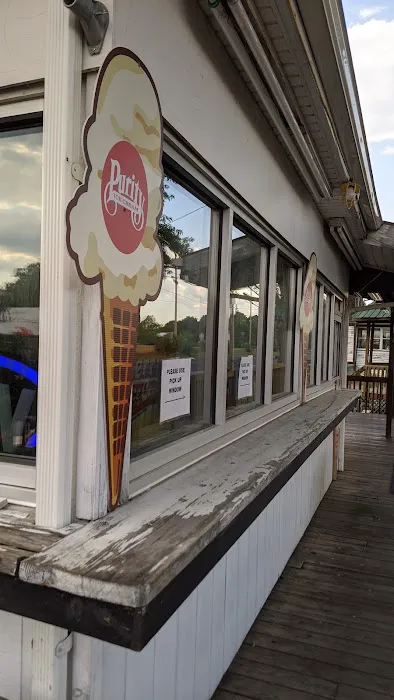 Turk’s Ice Cream & Grill Picture 1