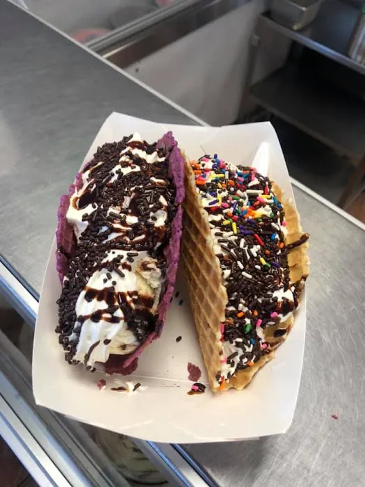 Turk’s Ice Cream & Grill Picture 7