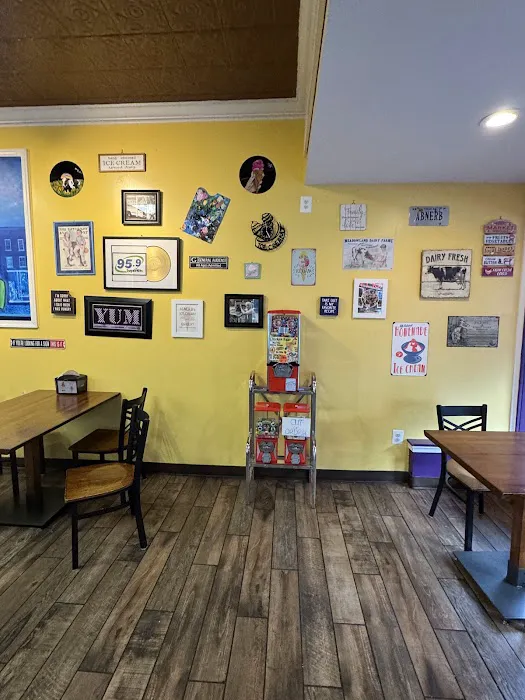 Abner B's Ice Cream Picture 3
