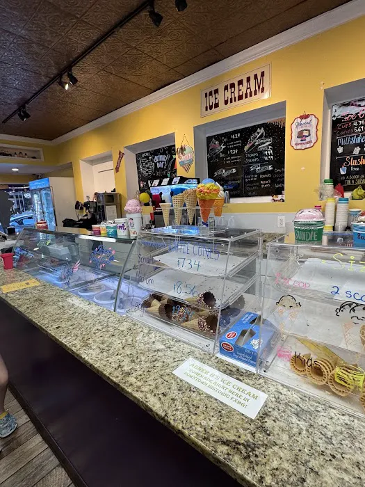Abner B's Ice Cream Picture 9