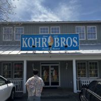 Kohr Brothers Frozen Custard ico