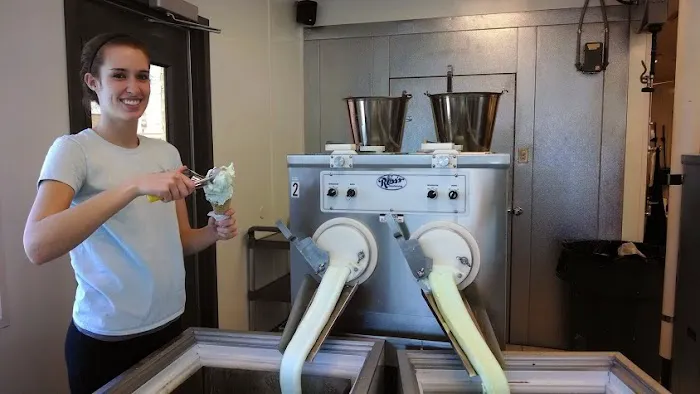 Kline's Dairy Bar - Waynesboro Picture 10