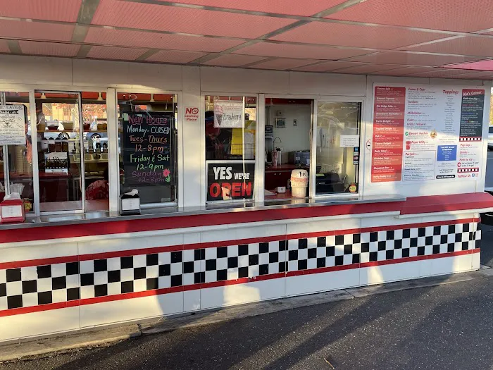 Willy's Ice Cream Picture 3