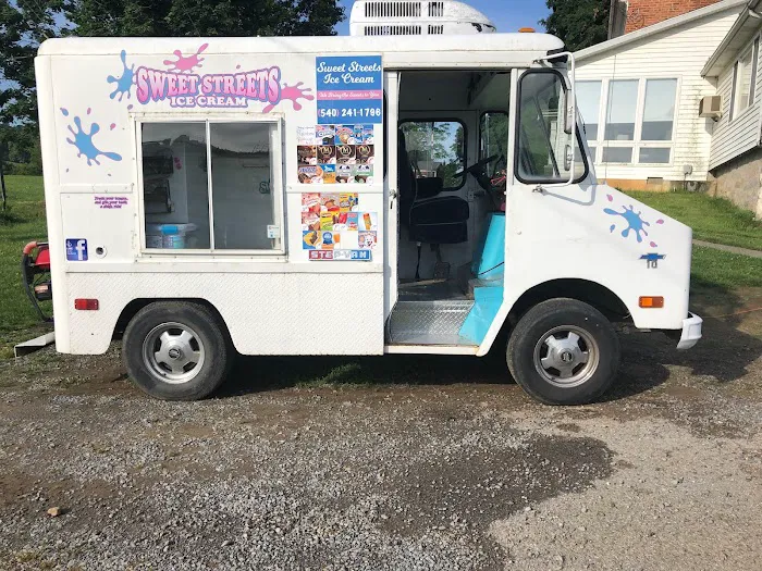 Sweet Streets Ice Cream Truck Picture 2