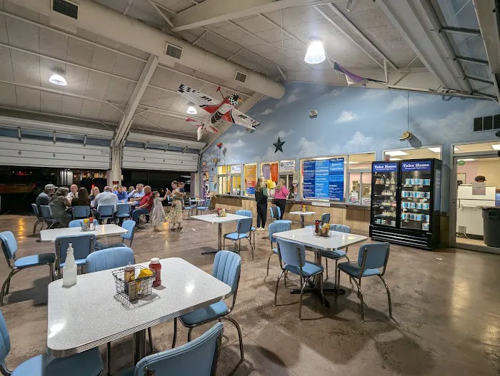 Kline's Dairy Bar Picture 2