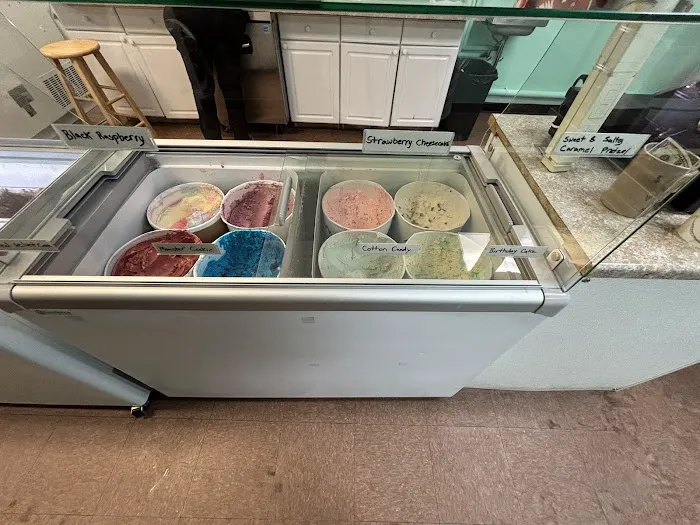 Sugar Mama's Ice Cream Picture 3