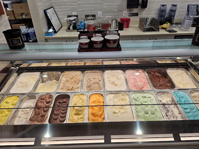 Cold Stone Creamery Picture 7