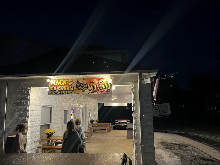 Macks Ice Cream and Restaurant by the Good's Picture 2