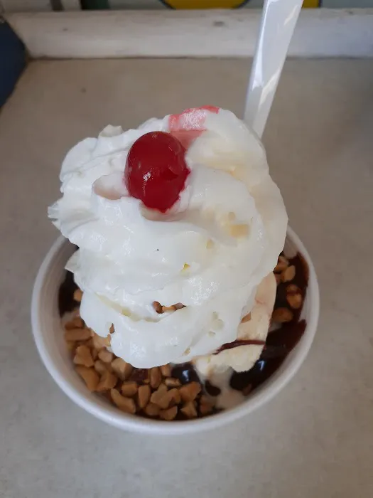 The Royal Treat Picture 1