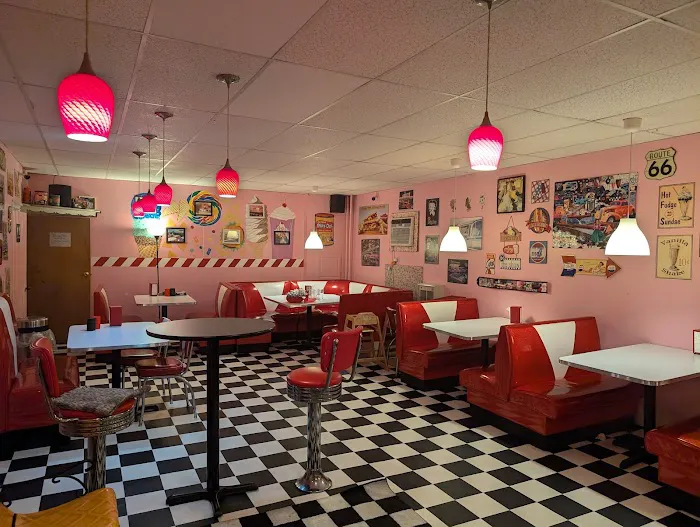 Pop's Malt Shoppe Picture 4