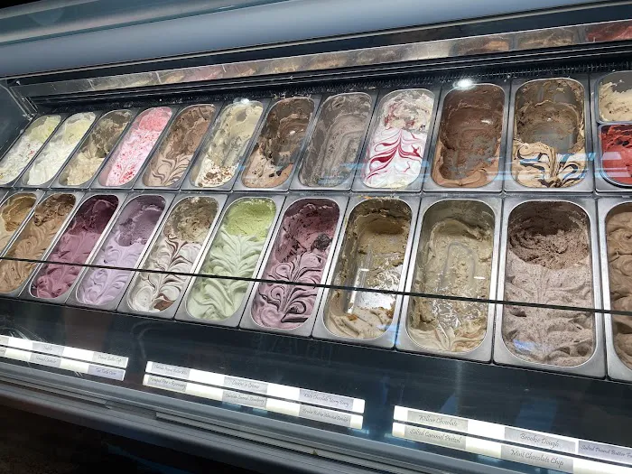 Fox Meadows Creamery Picture 3
