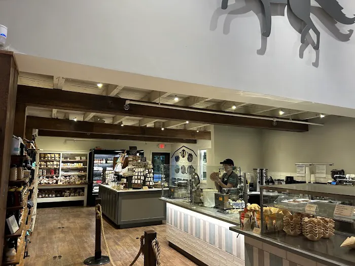 Fox Meadows Creamery Picture 9