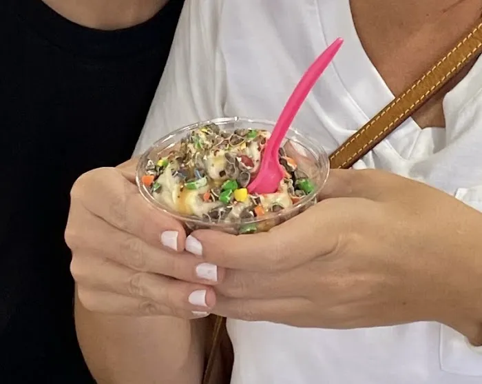 Nikki's Custard® Picture 3