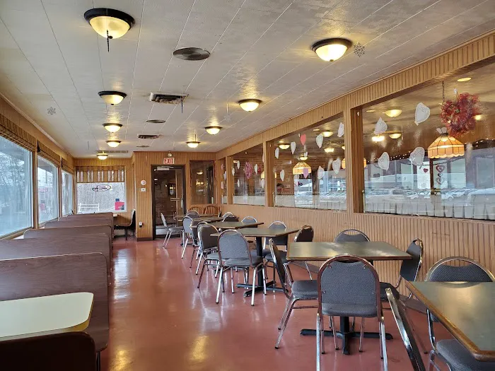 Boulevard Drive-in & Family Restaurant Picture 6