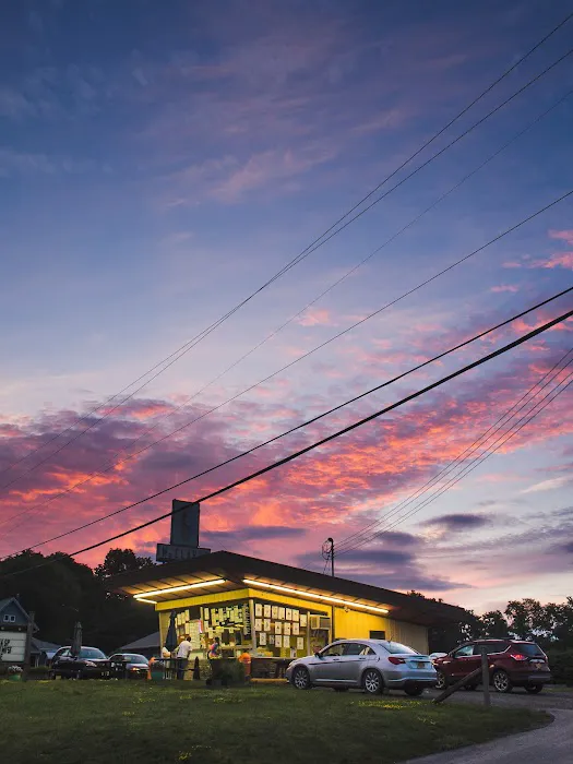 McClary's Ice Cream Stand Picture 2