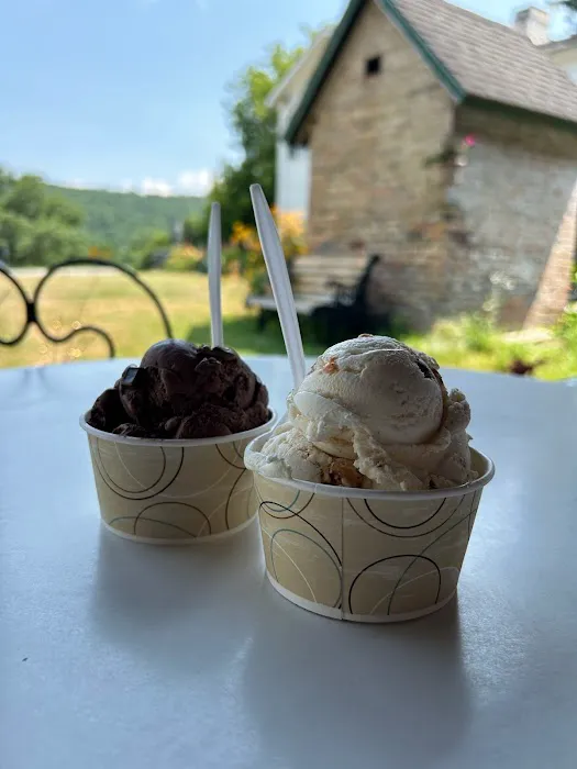 Dennis' Homemade Ice Cream Picture 2