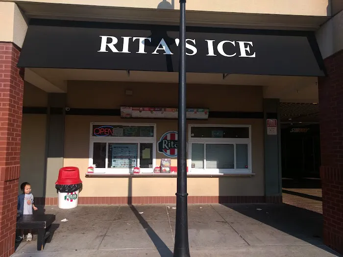 Rita's Italian Ice & Frozen Custard Picture 1