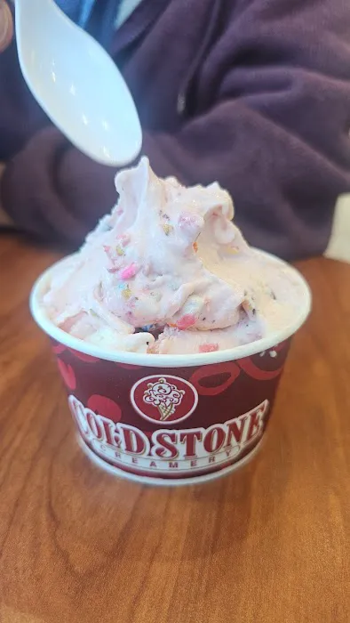 Cold Stone Creamery & Rocky Mountain Chocolate Factory Picture 7