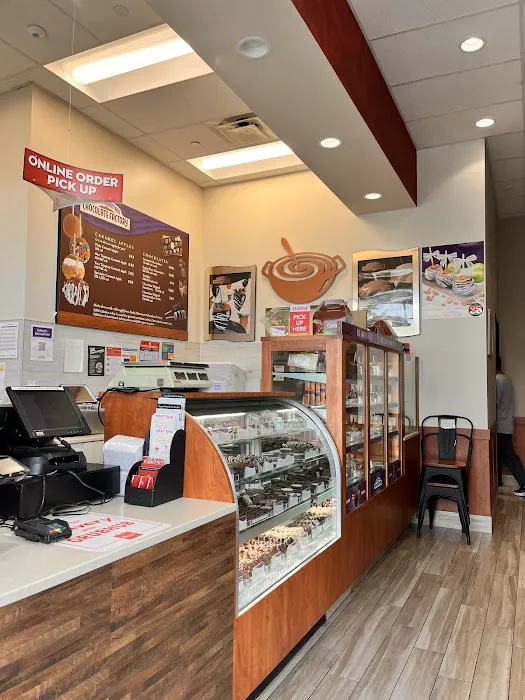 Cold Stone Creamery & Rocky Mountain Chocolate Factory Picture 5