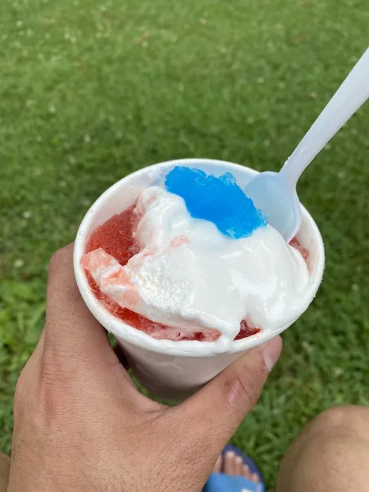 Pete's Snowballs Picture 6
