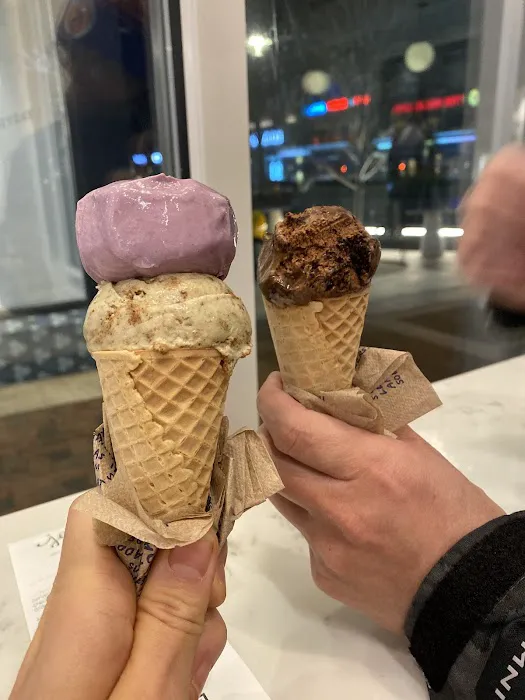 Jeni's Splendid Ice Creams Picture 2