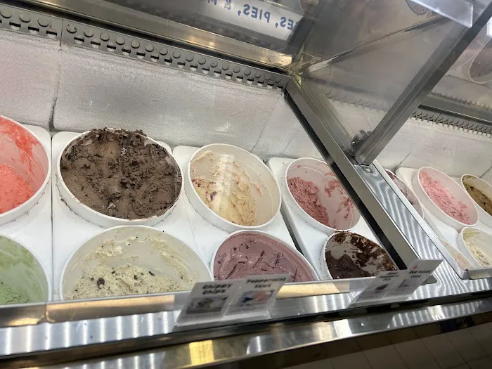 Sarah's Handmade Ice Cream River Road Picture 3