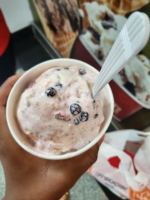Cold Stone Creamery Picture 3