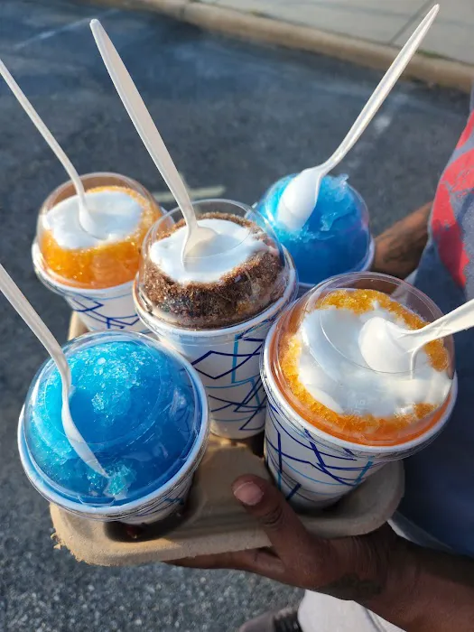 Friendly Snowballs Picture 5