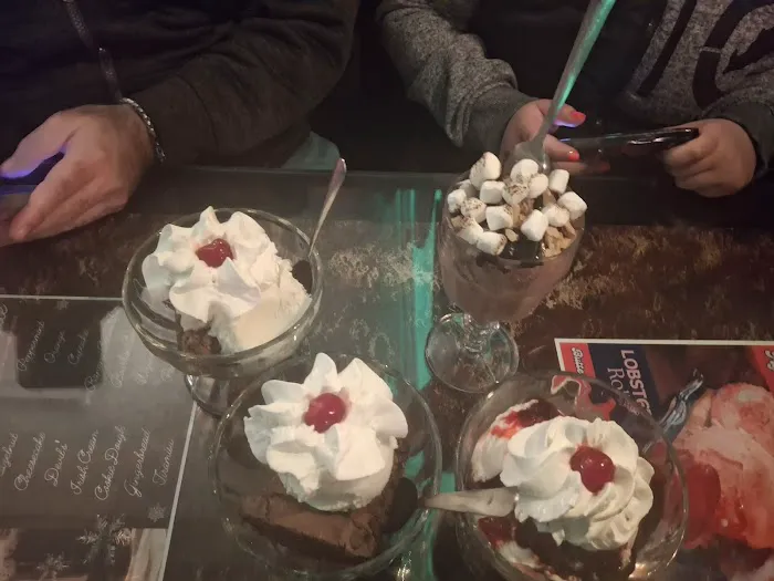 Ballyhoo – Purveyors of Fine Ice Cream Picture 4