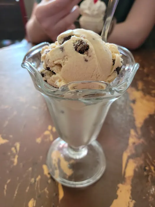 Ballyhoo – Purveyors of Fine Ice Cream Picture 6