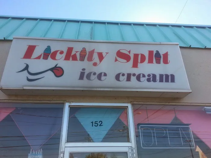 Lickity Split Ice Cream Shoppe Picture 10