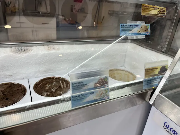 Wolfie's Ice Cream Picture 4