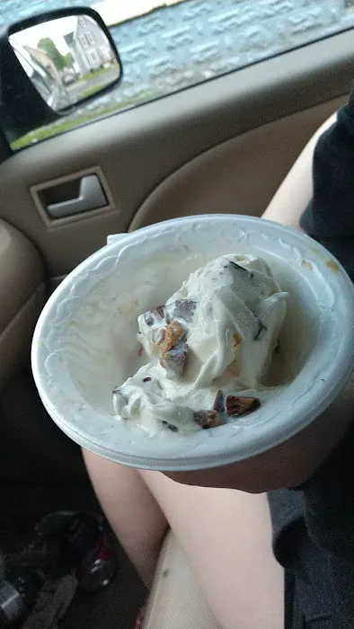 Sammy's Ice Cream and Italian Ice Picture 8