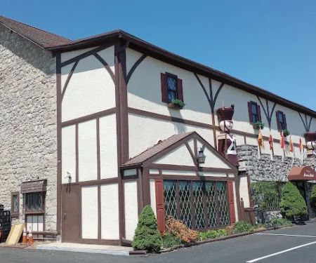 The Shoppes Of Premise Maid