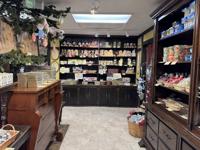 The Shoppes Of Premise Maid Picture 2