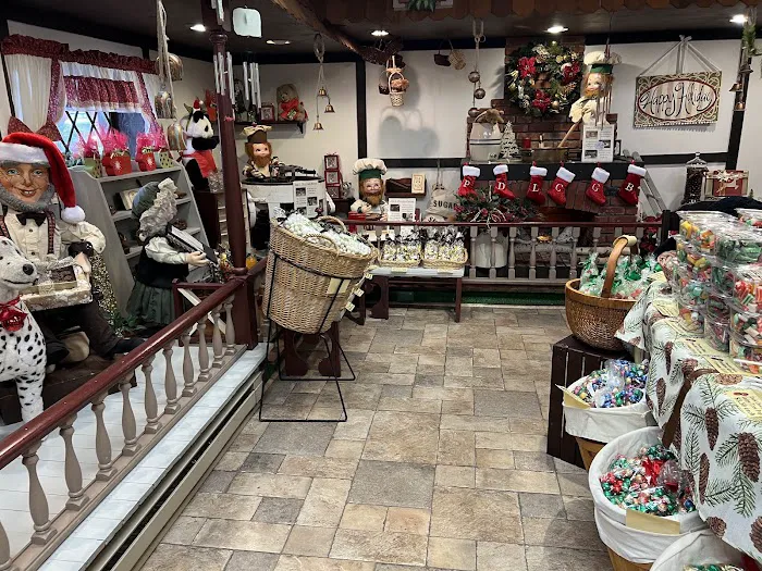 The Shoppes Of Premise Maid Picture 3