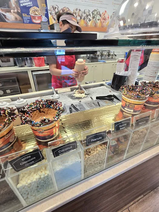 Cold Stone Creamery Picture 5