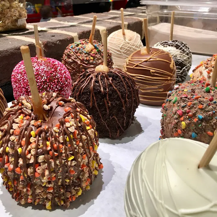 River Street Sweets Picture 5