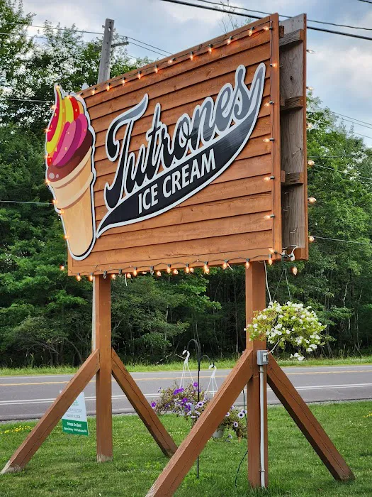 Tutrone’s Ice Cream Picture 3