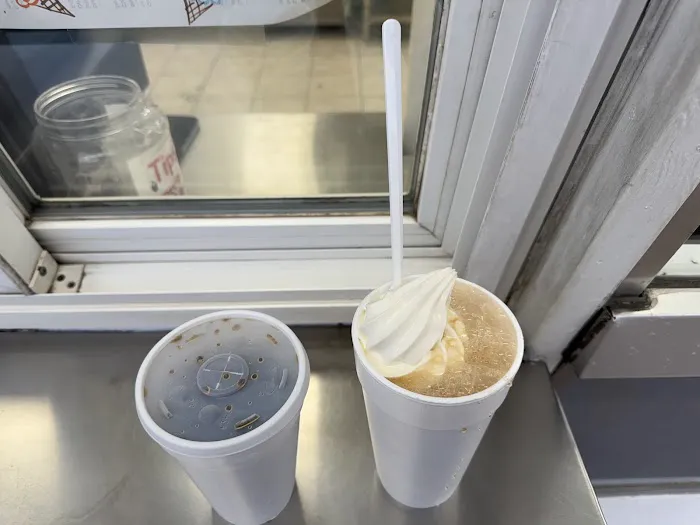 Gabel's Ice Cream & Fast Food Picture 3